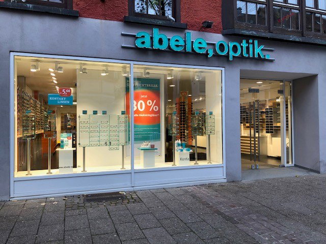 Das Bild zeigt den Eingang unserer Filiale in Heidenheim.